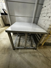 Подставка для пароконвектомата Mecon Profi Inox ПДПп 800х800х700 мм Подставка для пароконвектомата Mecon Profi Inox ПДПп 800х800х700 мм